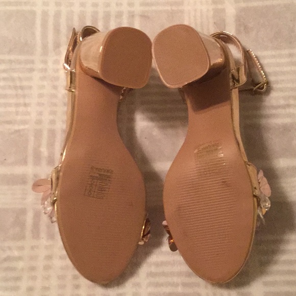 Yogi Rose Gold Heels - Picture 3 of 7